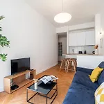 10 Amiral 201 - Magnifique Apt - 2 Chambres - Centre-Ville